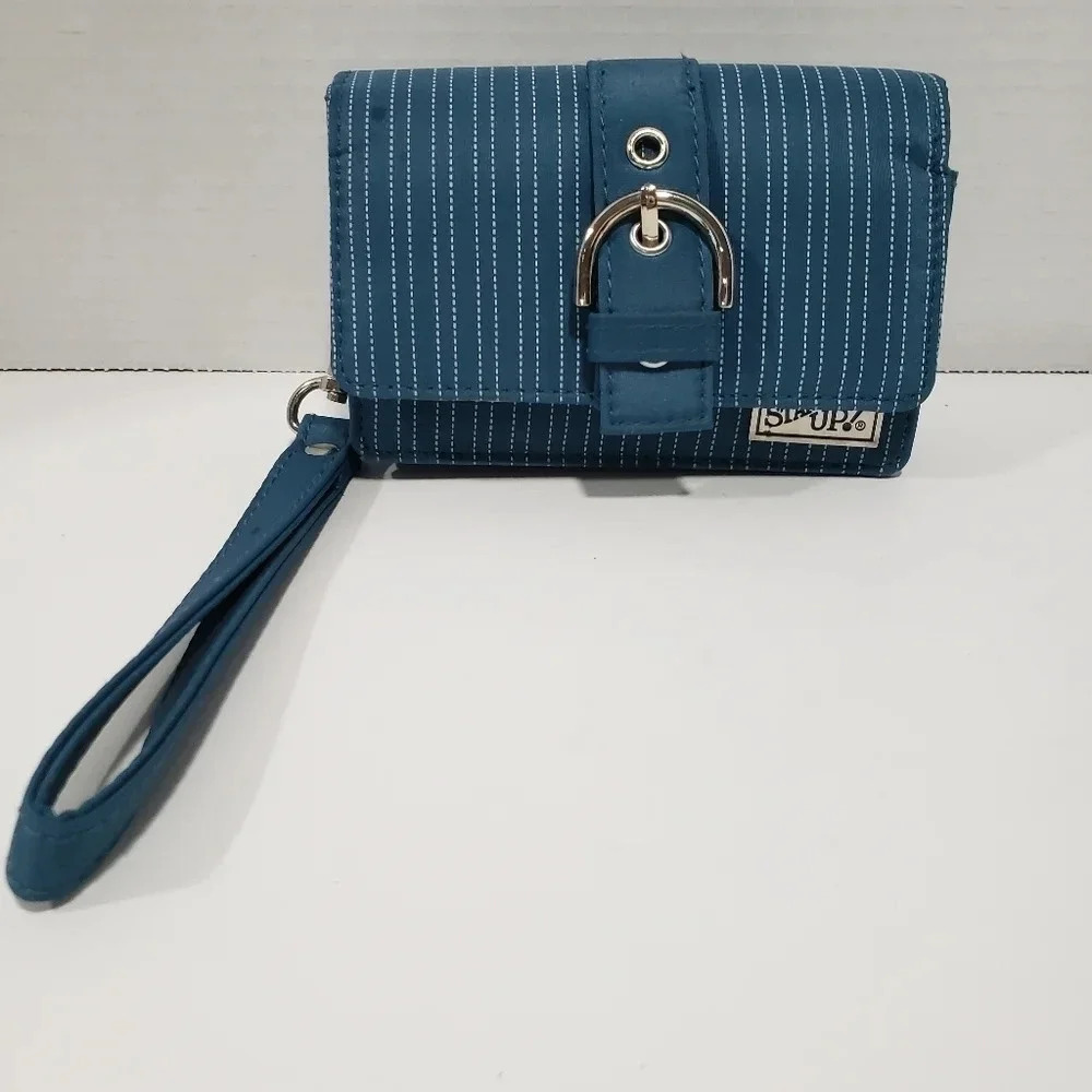 Stampin Up Designer  Wristlett Camera Case,Maine Blueberry.
